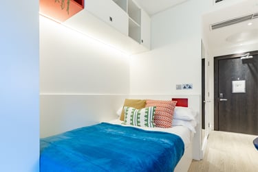 Economy En Suite at Spring Mews, Tinworth Street, Vauxhall, London, SE115EL - Image 7